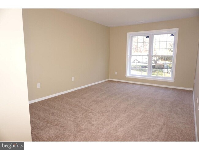 Building Photo - 509 Steeplechase Ct