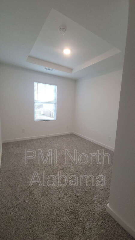 Building Photo - 7582 Discovery Pt Dr NW