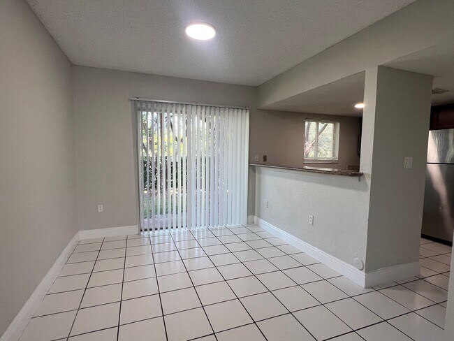 Building Photo - 3844 NW 115th Ave