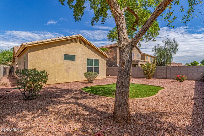 Building Photo - 4511 W T Ryan Ln