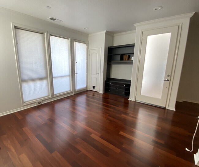 Living Room - 5404 W 149th Pl