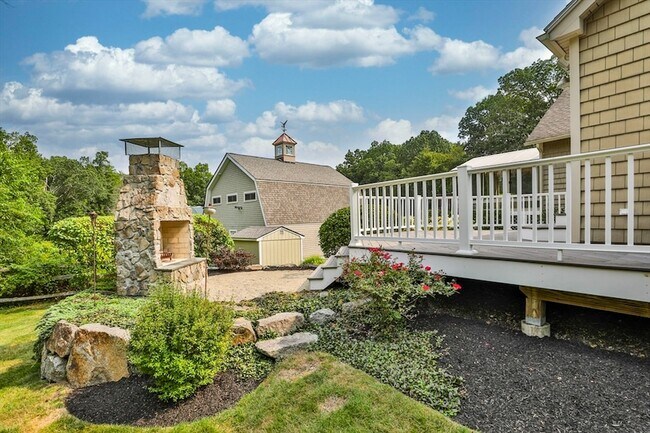 Building Photo - 24 Browns Ln