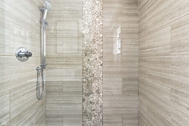 Building Photo - 5151 W Agatite Ave