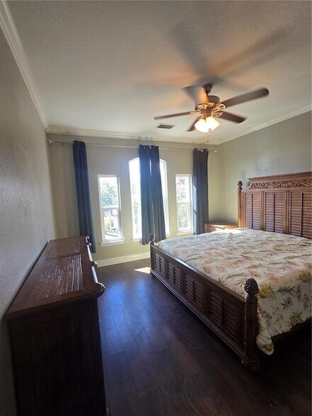 Building Photo - 2732 Via Murano