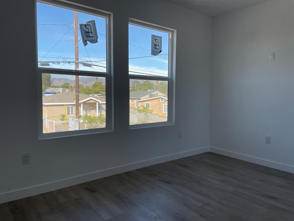 Building Photo - 11648 Arminta St