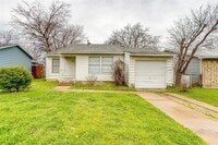 Building Photo - 4808 Sandage Ave