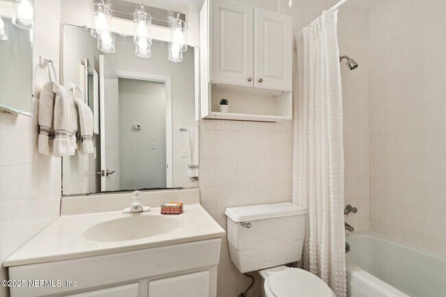 Building Photo - 1846 Mallory St