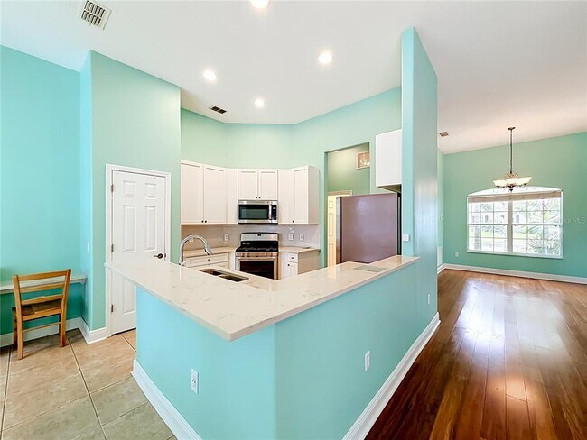 Building Photo - 2947 Majestic Isle Dr