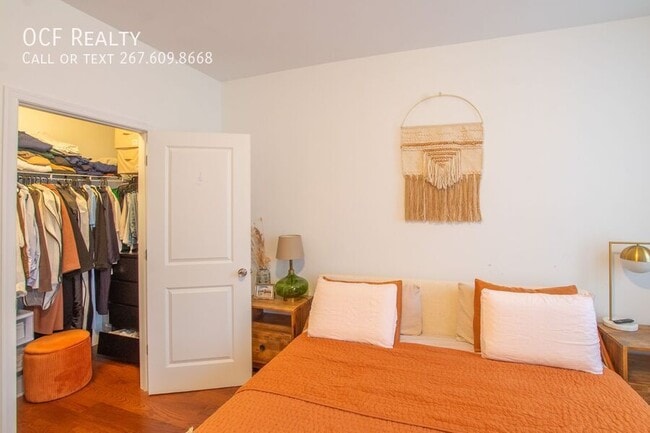 Building Photo - 1230 S 24th St