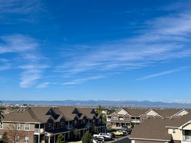 Building Photo - 1 bed 1 bath w/ Beautiful Mountain views!