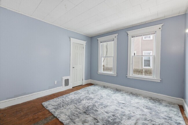 Building Photo - 64-64 Rowe Ave