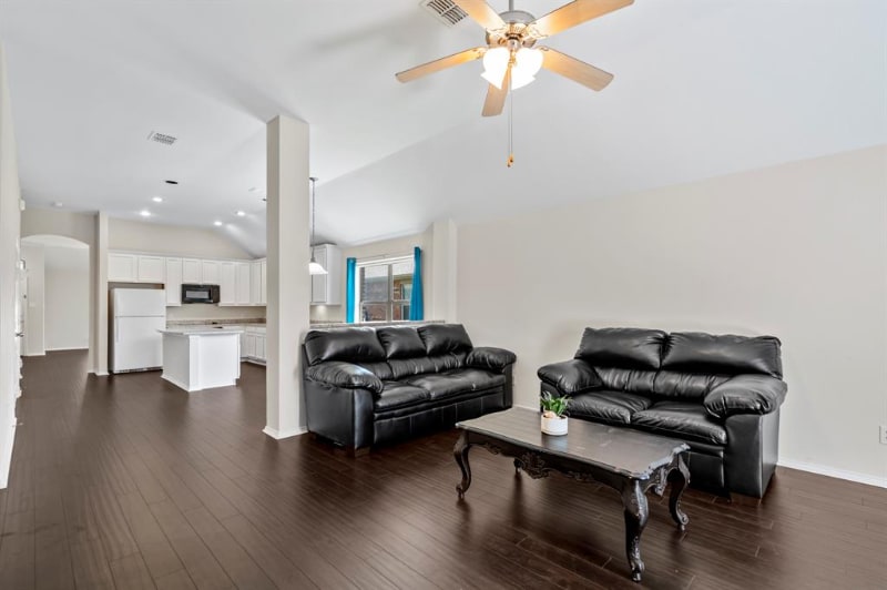 Building Photo - 2356 Aurora Dr