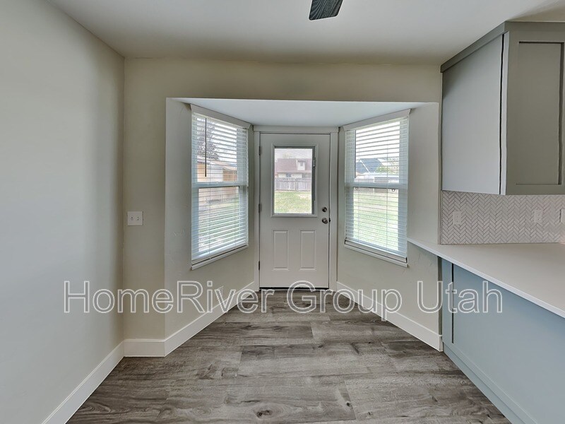 Building Photo - 5394 Cadenza Dr