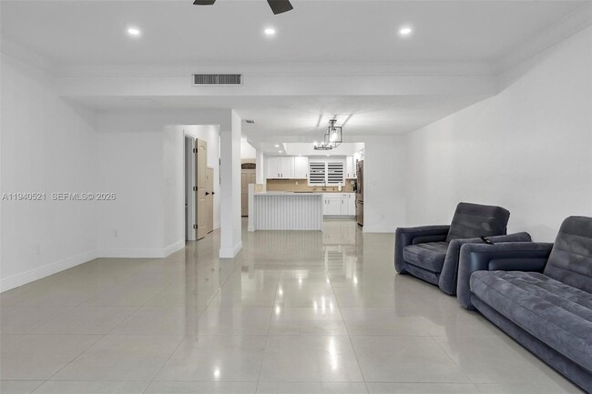 Building Photo - 8898 SW 62nd Terrace