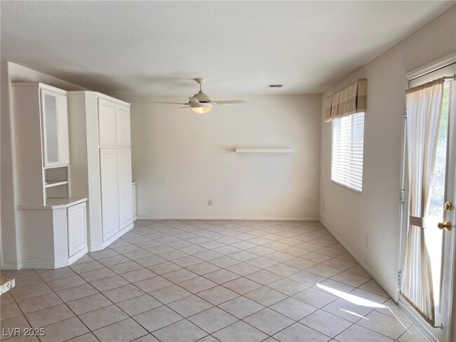 Building Photo - 10229 Abano Ct