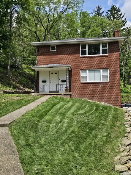 Primary Photo - 92 Rosecrest Dr