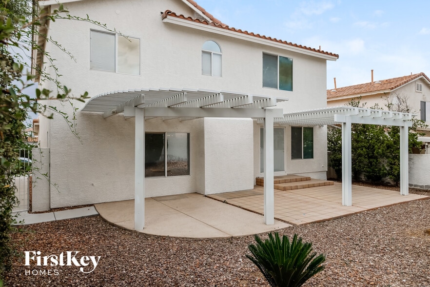 Building Photo - 10038 N Dragonfly Wing St