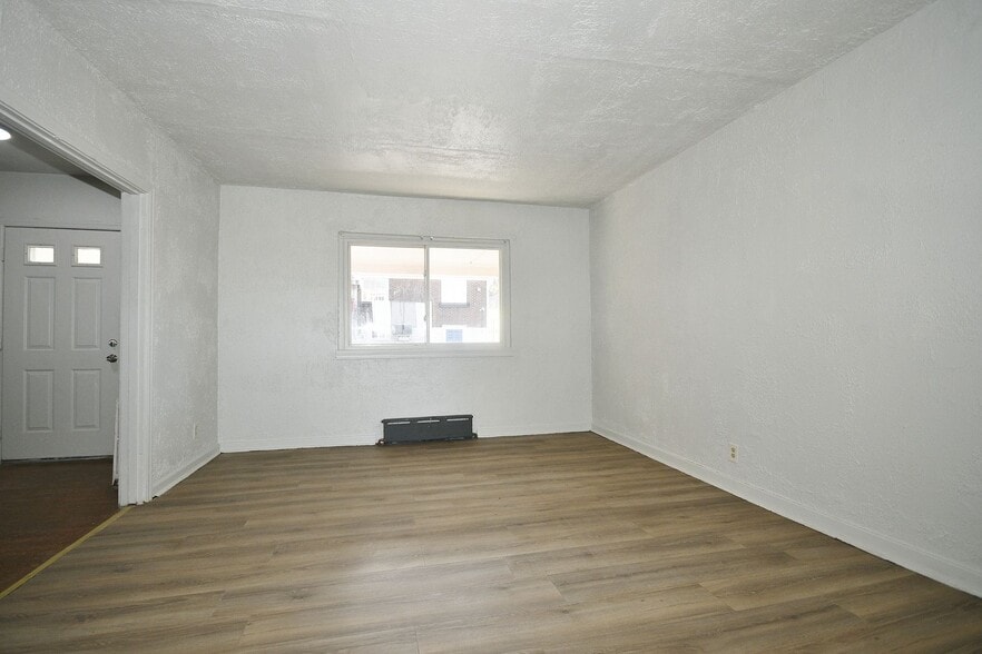 Building Photo - 2939 Freeland St