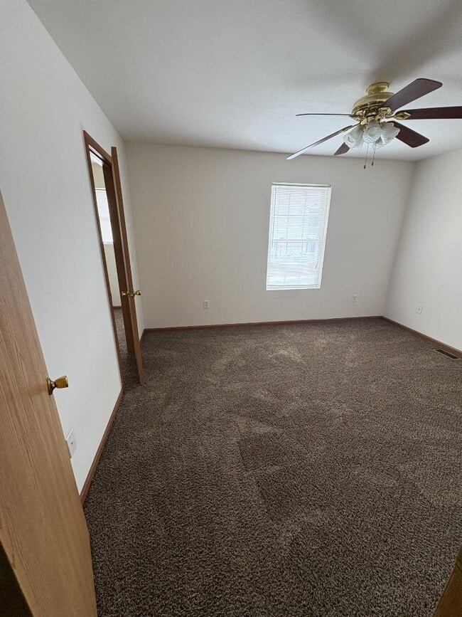 Building Photo - 100 Aldergate St