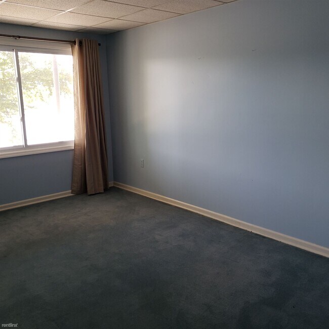 Building Photo - 3 br, 3.5 bath House - 416 De Armond Rd