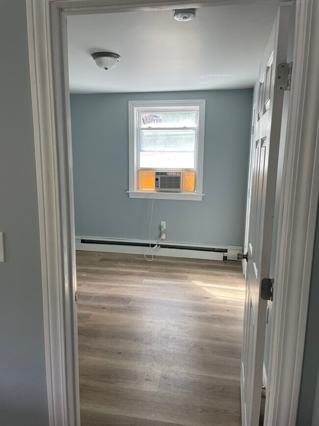 Master bedroom - 301 Prospect St