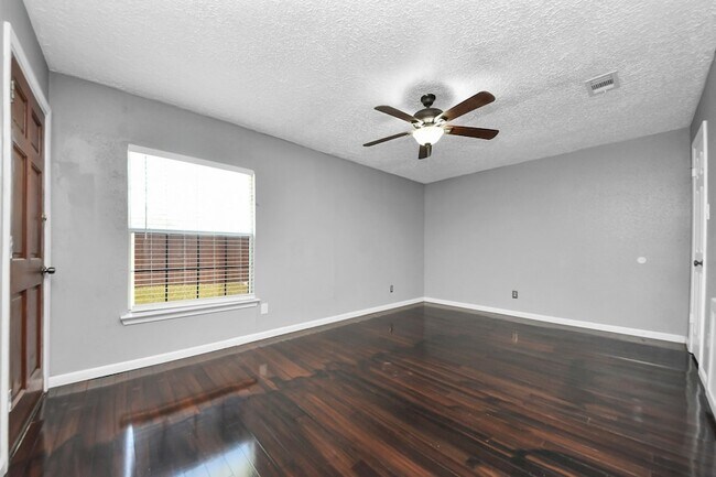 Building Photo - 9211 Autumn Harvest Dr
