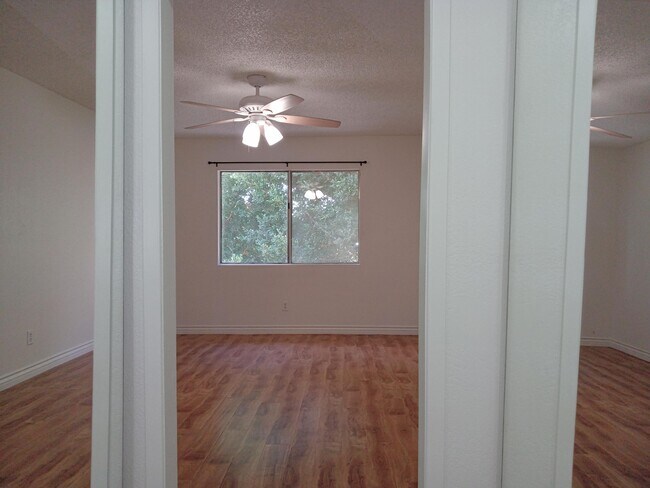 Building Photo - 33662 Whispering Palms Trail