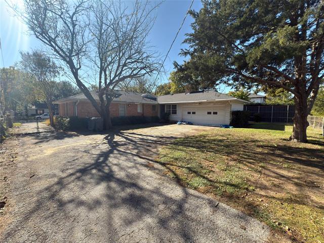 Building Photo - 3951 Gaspar Dr