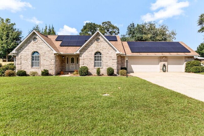 Building Photo - AVAILABLE NOW – $3,000/MONTH – ALL UTILITIES + LAWN SERVICE + POOL SERVICE INCLUDED!