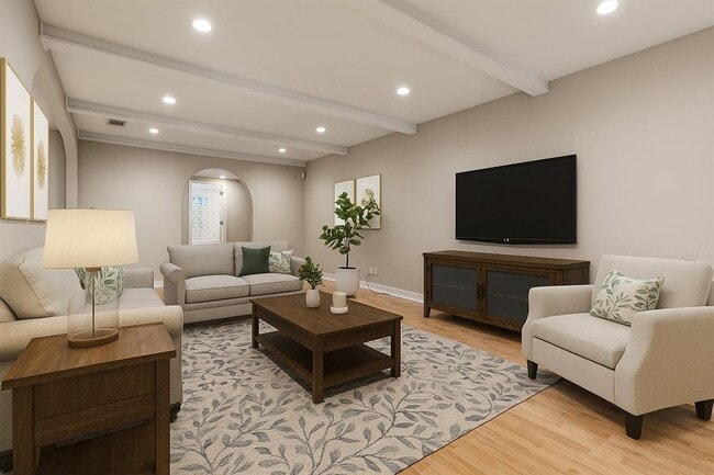 Building Photo - 1504 W 39th 1/2 St