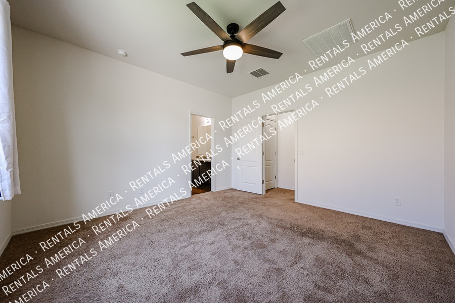 Building Photo - 38086 W Isabella Ln