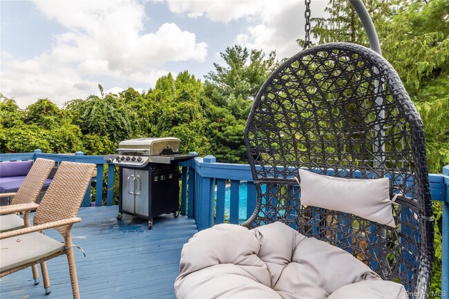 Building Photo - 31 Gleason Dr