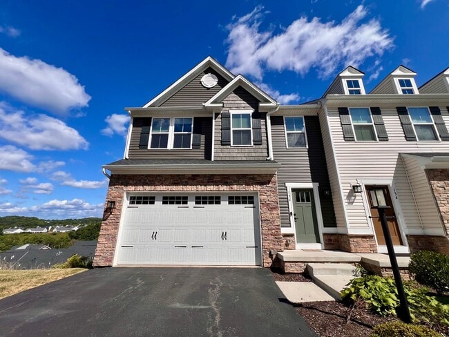 Primary Photo - Sewickley - 4 Bedroom 3.5 Bathroom - End U...