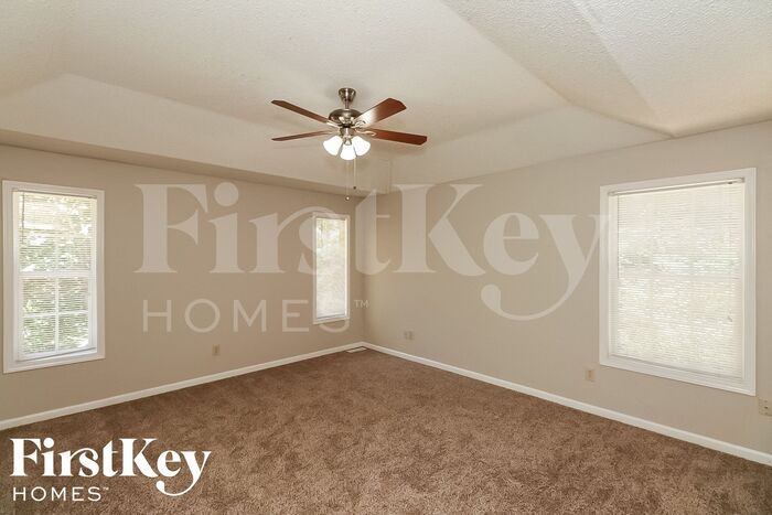 Building Photo - 4435 Old Fairburn Rd