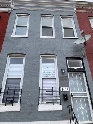 Building Photo - 2114 Hollins St