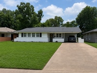 Building Photo - Broadmoor Terrace