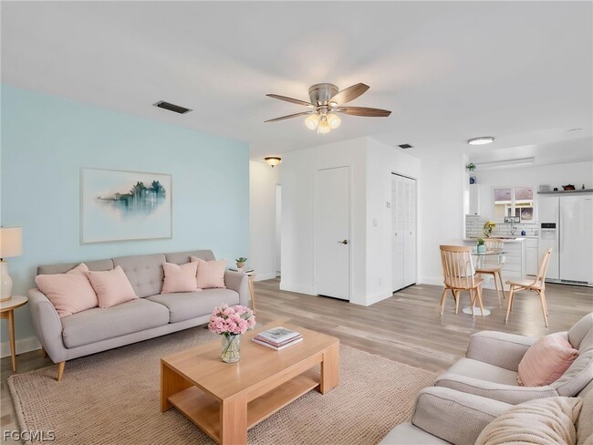 Building Photo - 3297 Royal Canadian Trace