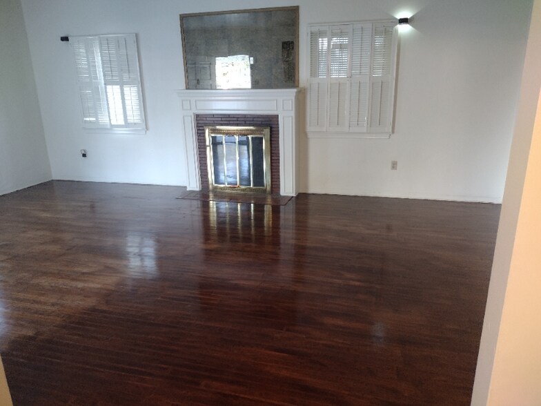 Primary Photo - 148 W 34th St