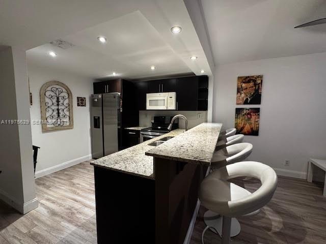 Building Photo - 400 Leslie Dr