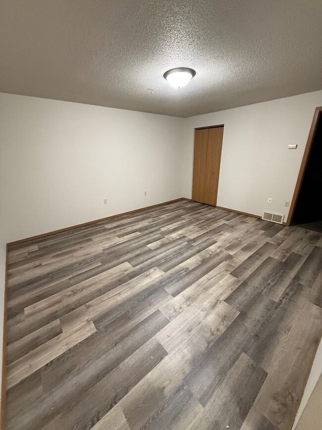 Building Photo - 5734 Gables Dr
