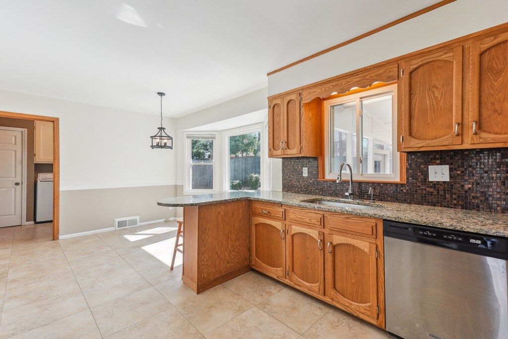 Building Photo - 4981 Hidden Branches Dr