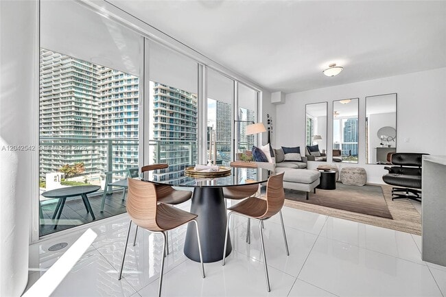 Building Photo - 1080 Brickell Ave