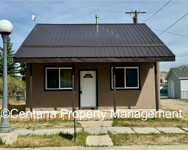 Primary Photo - Cozy 2 Bedroom Home in the Eastside Neighb...