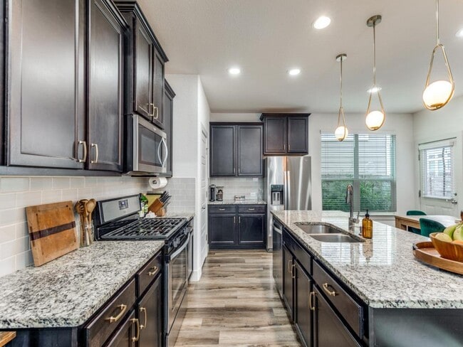 Building Photo - 2204 Montague St