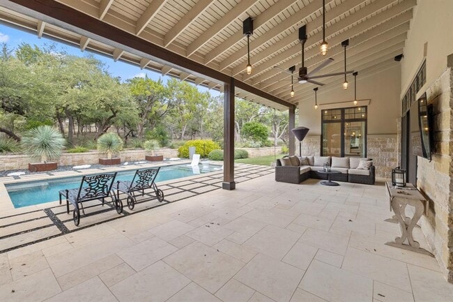 Building Photo - 1909 Knights Chance Ln