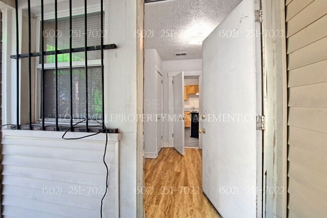 Building Photo - 1273 S Clay St