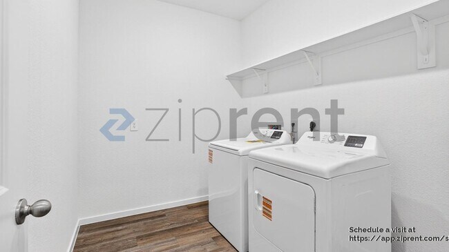 Building Photo - 3076 Dylan Skyland Dr