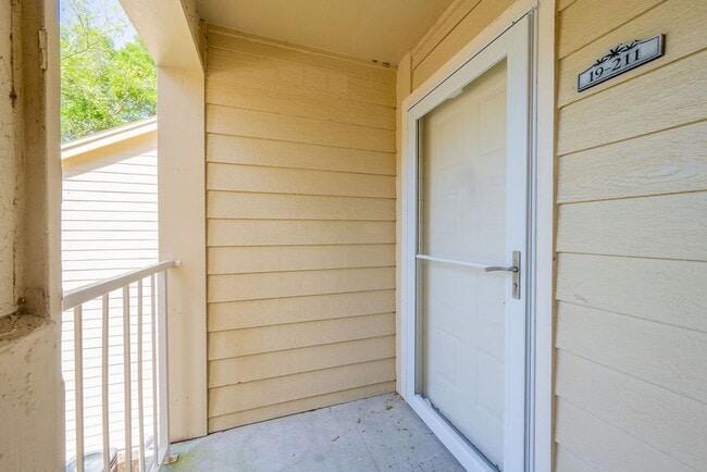 Building Photo - Ponte Vedra Beach 2nd Floor Condo Serene Water Views Private Beach Access and (1) Car Garage