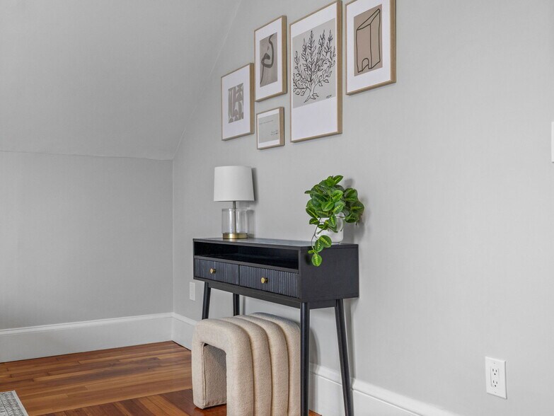 Building Photo - 1212 Broadway