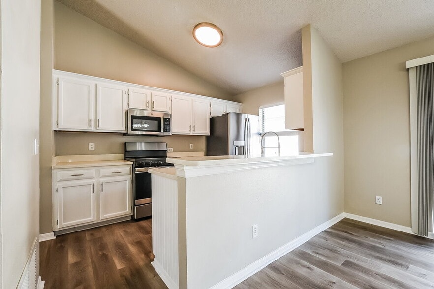 Building Photo - 8782 Foley Dr